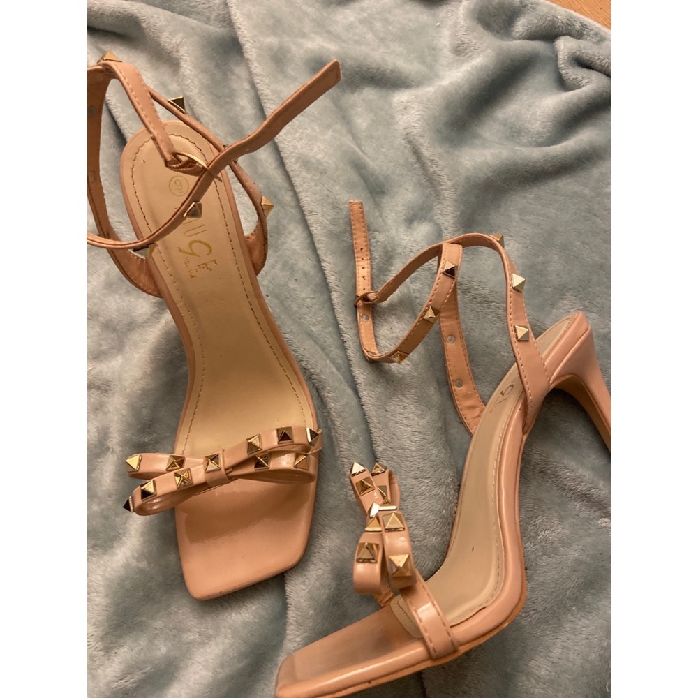 COPY - Rock stud nude patent leather heels